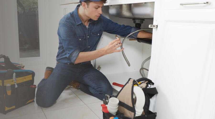 Expert burst pipe repair services in Iselin, NJ